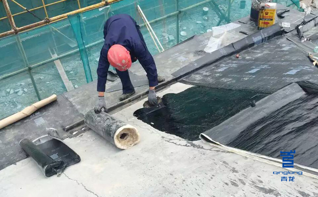 卡納湖谷屋面防水采用青龍復(fù)合防水系統(tǒng) 防水材料